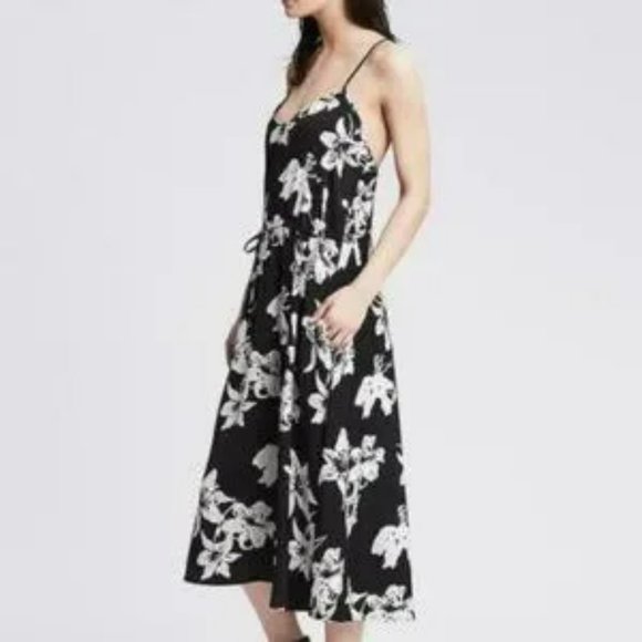 Banana Republic Dresses & Skirts - Banana Republic Summer Halter Dress Lily Print